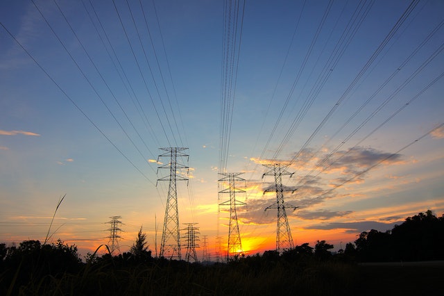 imagem de linhas de transmissão de energia elétrica